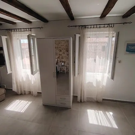 Old Varos Apartamento
