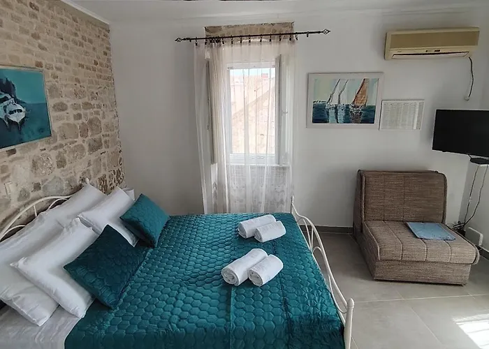 Old Varos Apartman Split