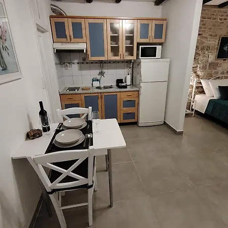 Apartman Old Varos